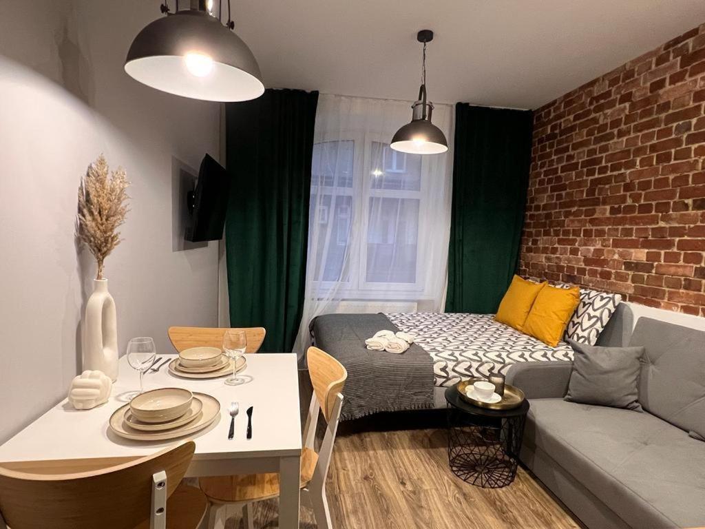 Green Hill Apartments كاتوفيتسه المظهر الخارجي الصورة