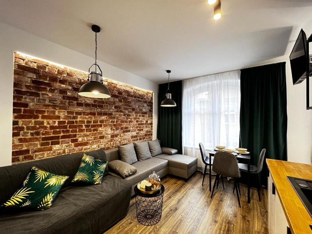 Green Hill Apartments كاتوفيتسه المظهر الخارجي الصورة